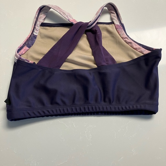 Mariia Matching Legging and Sports Bra set with floral accents (by Bloch) - Picture 5 of 9